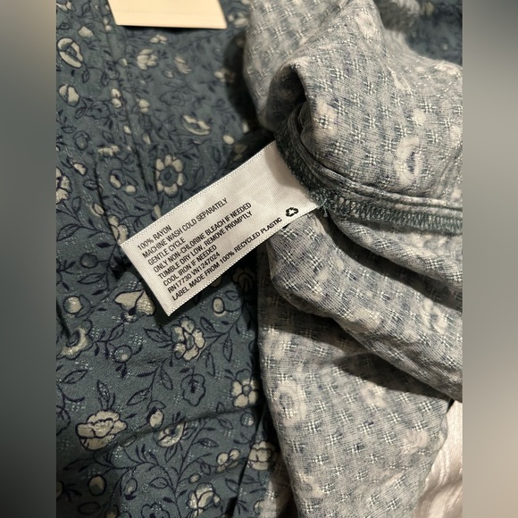 NWT womens peasant blouse by Universal Thread - Picture 5 of 5